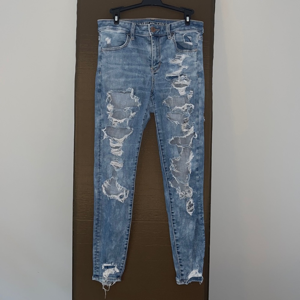 American Eagle Ultra ripped blue jeans. Size 10 — Used in good condition